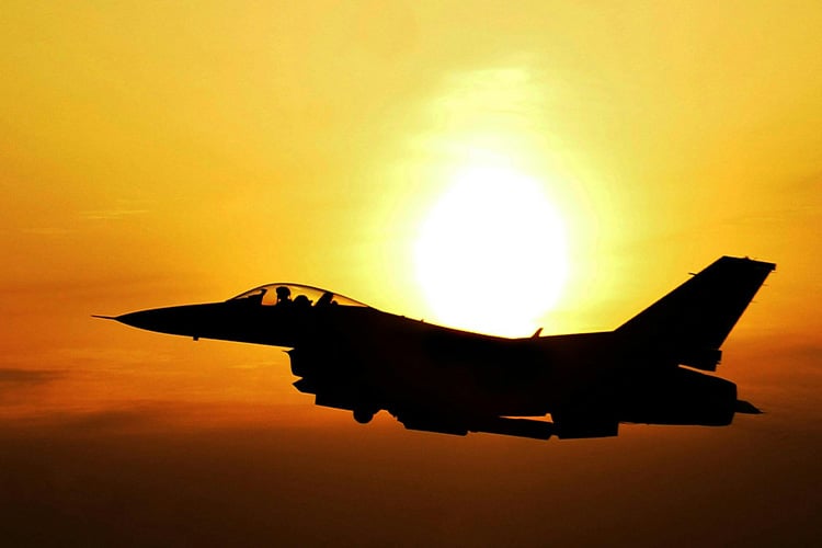 product-military-plane